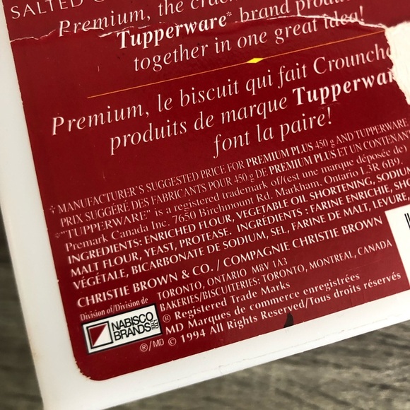 Vtg Tupperware Red and White Premium Plus Crackers Container - Picture 11 of 11